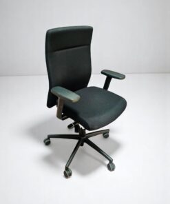 Chaise à roulette Dauphin tissus noir ergonomique promo