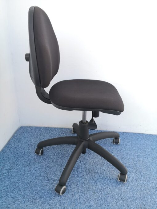 Chaise à roulette noir  petit prix – Image 2