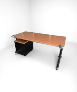 Bureau droit 160cm Steelcase merisier avec caisson noir