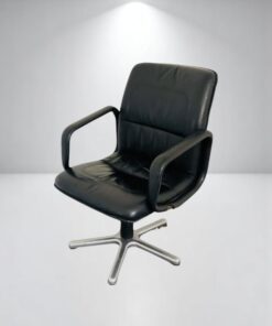 Lot 2 Chaises visiteur cuir pivotante