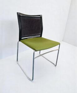 Chaise visiteur Haworth slim design By G.B