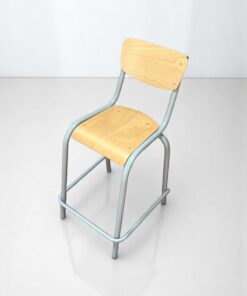 Chaise rehaussée Alta bois avec repose pied