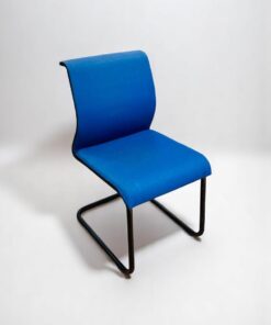 Chaise visiteur steelcase luge think bleu