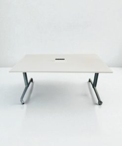 Table pliante by steelcase flip flop twin 160x80 module prise