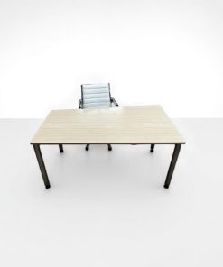 Bureau droit Steelcase 160x80cm et caisson offert