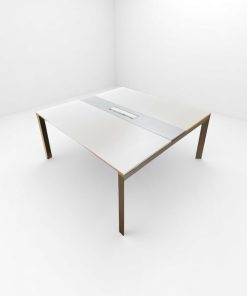 Bureau bench Steelcase 160x160cm avec passe câble