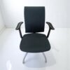Chaise visiteur avec accoudoirs design HAG noir