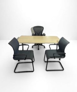 Bureau droit Haworth chêne 160x80cm passe câble
