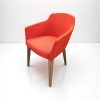 Chaise rembourrée en tissu salle attente café