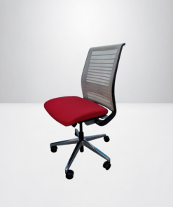 Chaise Steelcase Think V2 dossier en maille sans accoudoirs